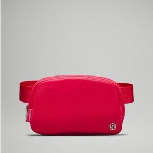 Lululemon Everywhere Belt Bag 1L